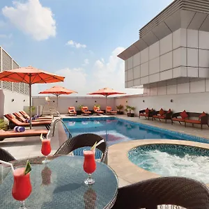 Ramada By Wyndham Deira דובאי
