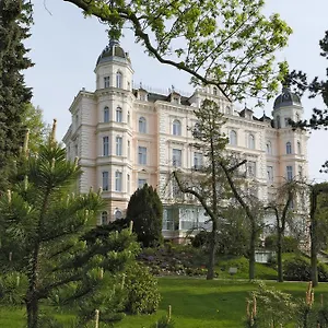 Bristol Palace 4* קרלובי וארי